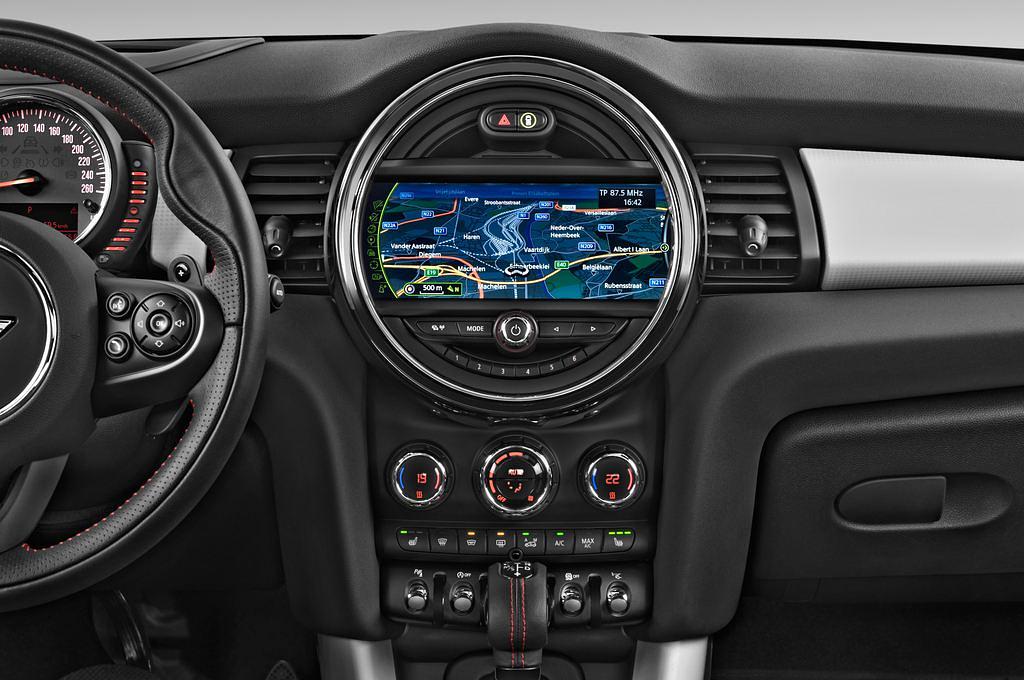 MINI MINI (Baujahr 2015) Cooper S 3 Türen Mittelkonsole