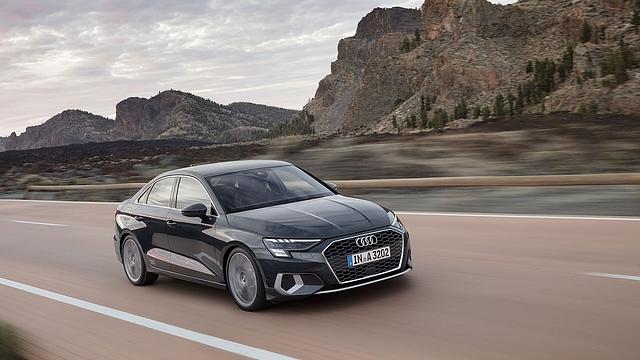 Ein paar Wochen nach dem Marktstart schiebt Audi einen weiteren Diesel mit 85 kW / 116 PS, und einen Einliter-Dreizylinderbenziner mit 81 kW / 110 PS nach.