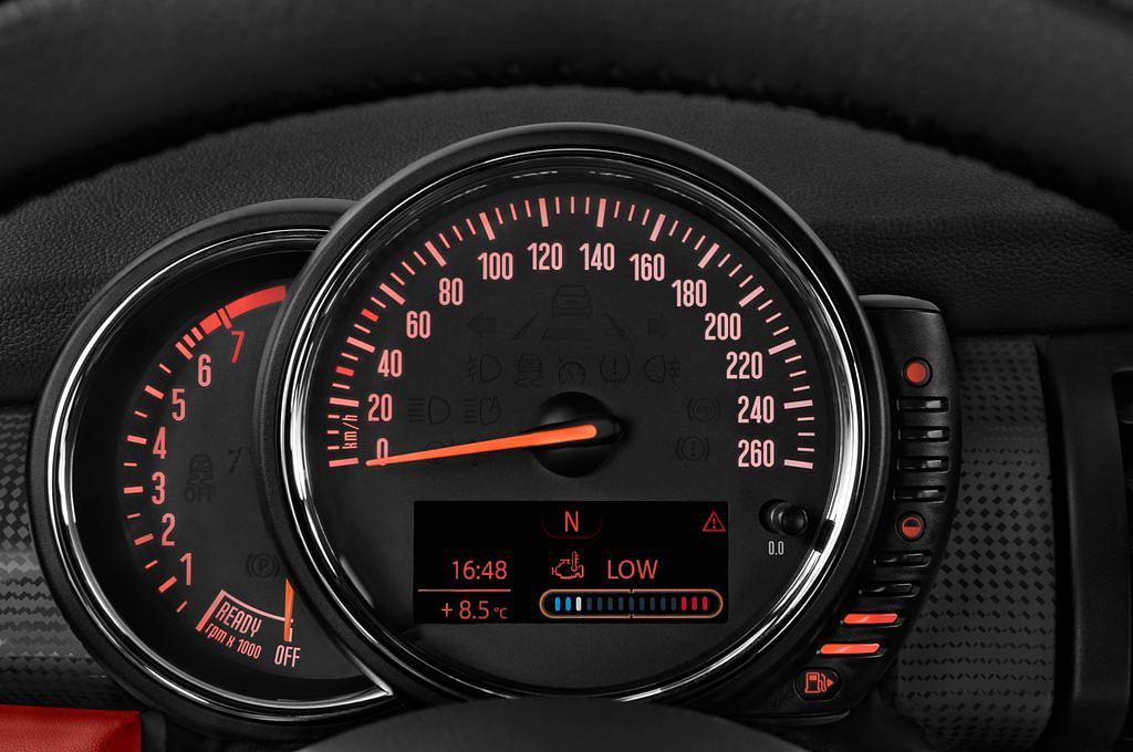 MINI MINI (Baujahr 2015) Cooper 3 Türen Tacho und Fahrerinstrumente