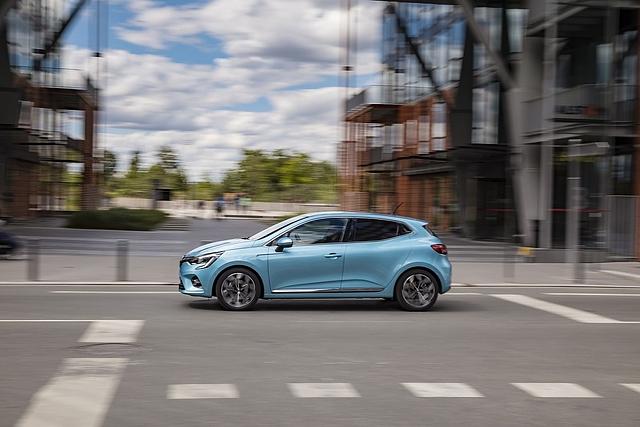 In der Stadt hat der Renault Clio E-Tech 140 seine Stärken