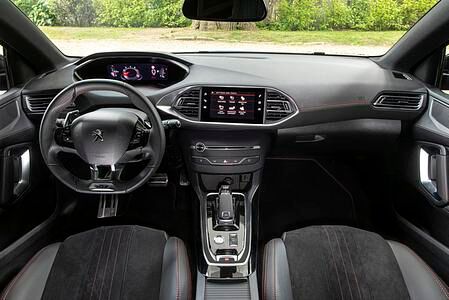 Aktualisierter Peugeot 308  - Digitales Cockpit serienmäßig 