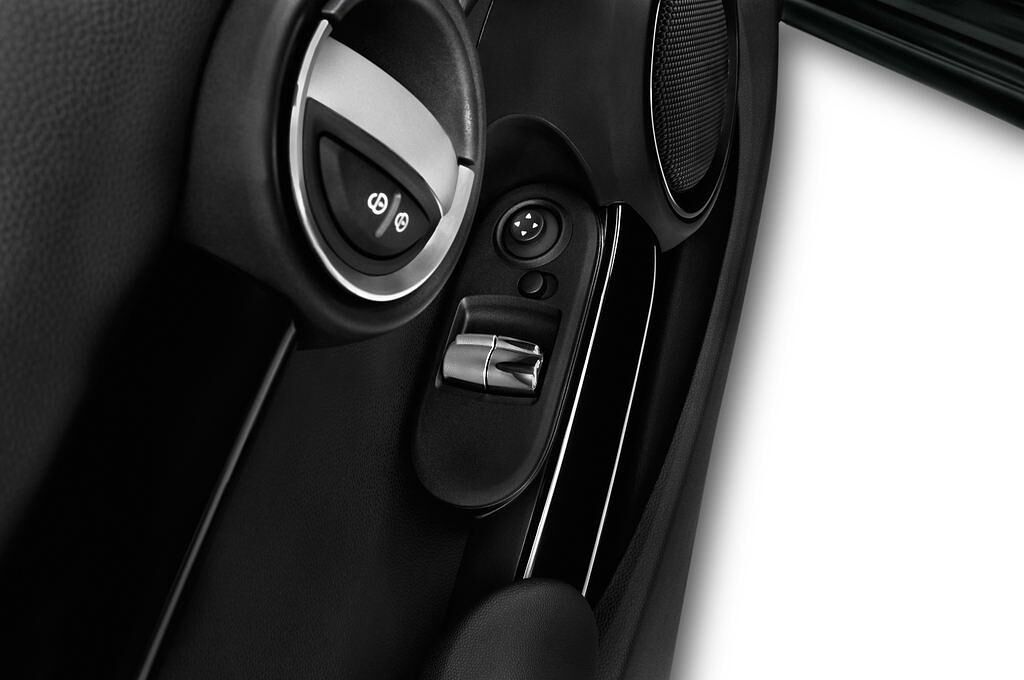 MINI MINI (Baujahr 2015) John Cooper Works 3 Türen Bedienungselemente Tür