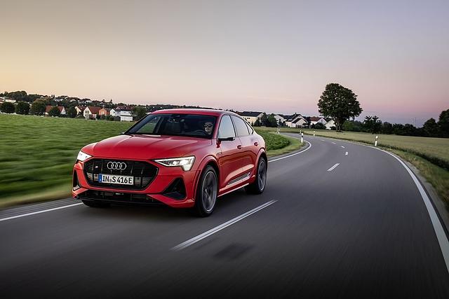 Der Audi e-tron S Sportback hat 370 kW / 503 PS