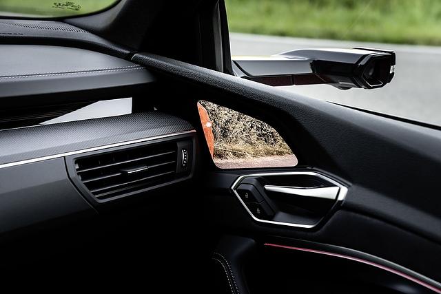 Auf Wunsch hat auch der Audi e-tron S Sportback die Kamera-Außenspiegel