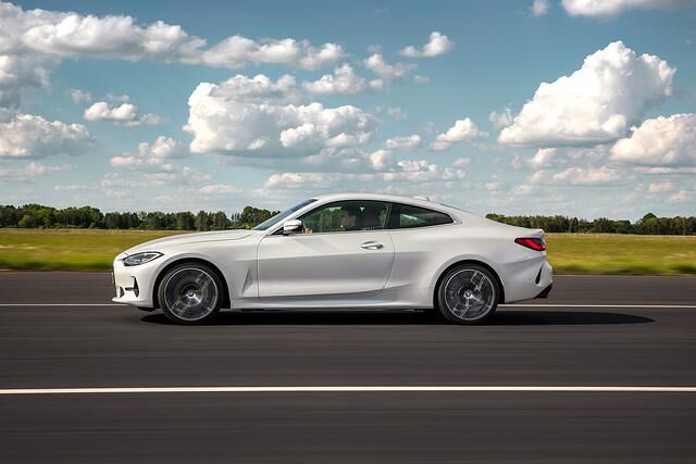 Auf mittlerweile 4,77 Meter erstreckt sich das BMW 4er Coupé