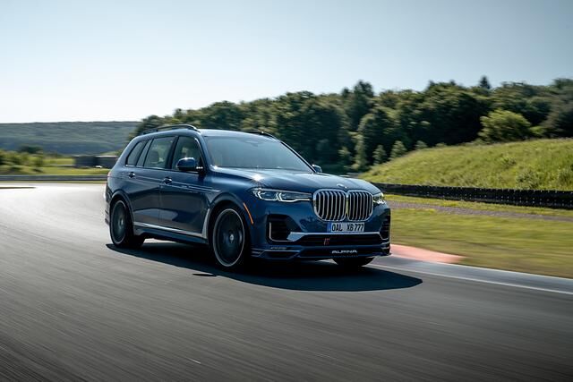 Dieser Erfolg fußt vor allem auf dem neuen XB7 – einer Powerversion des BMW X7, die mit 621 PS und einer auf 290 km/h angehobenen Höchstgeschwindigkeit punktet 