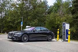 Mercedes S-Klasse  - Plug-in-Hybrid und mehr Komfortfunktionen 