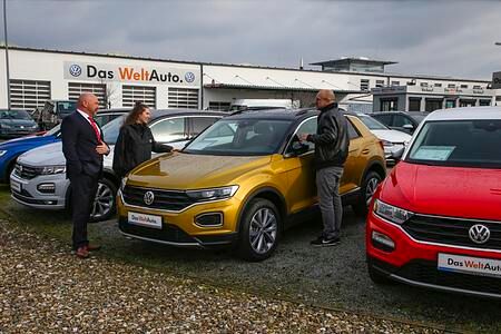 Umfrage: Gebrauchtwagen  - Gebrauchtwagenhandel wird digitaler 