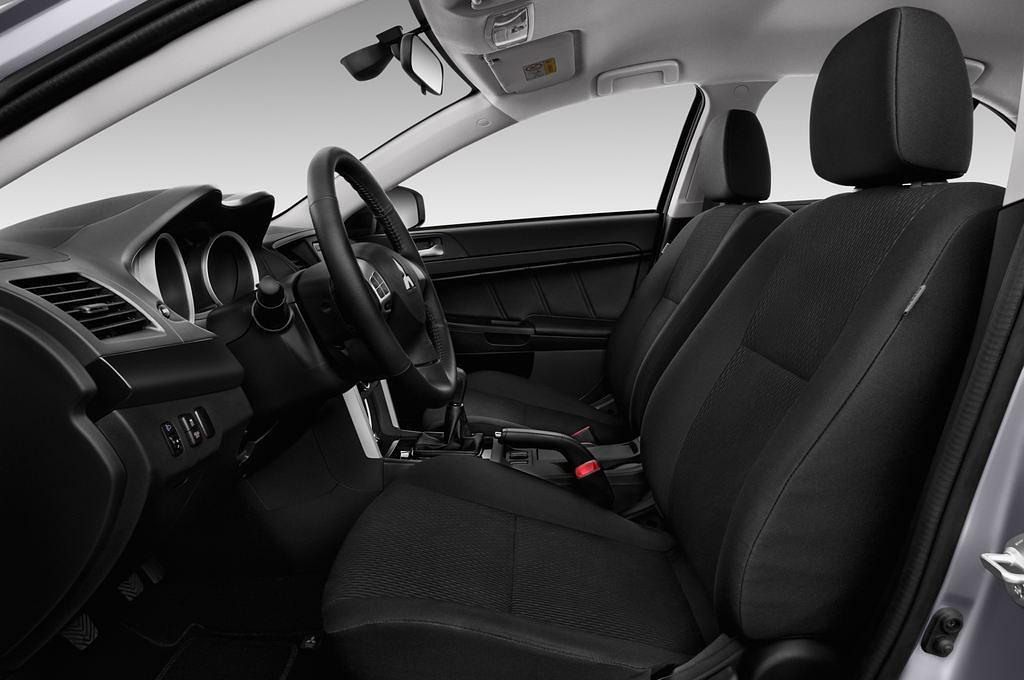 Mitsubishi Lancer (Baujahr 2016) Top 4 Türen Vordersitze