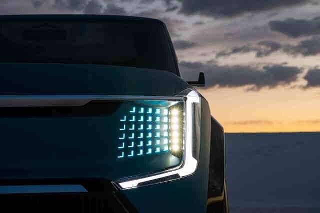 Sehenswert sind allein die Frontleuchten des EV9