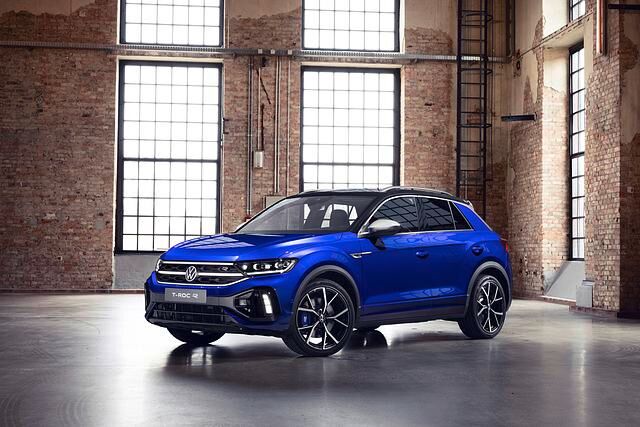 Neben den normalen T-Roc-Varianten wurde gleichzeitig auch der T-Roc R modernisiert