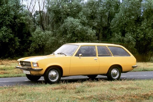 Den Opel Record II gab es auch als Kombi (Caravan)