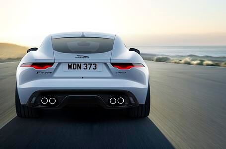 Jaguar F-Type  - Schwarz gemalt 
