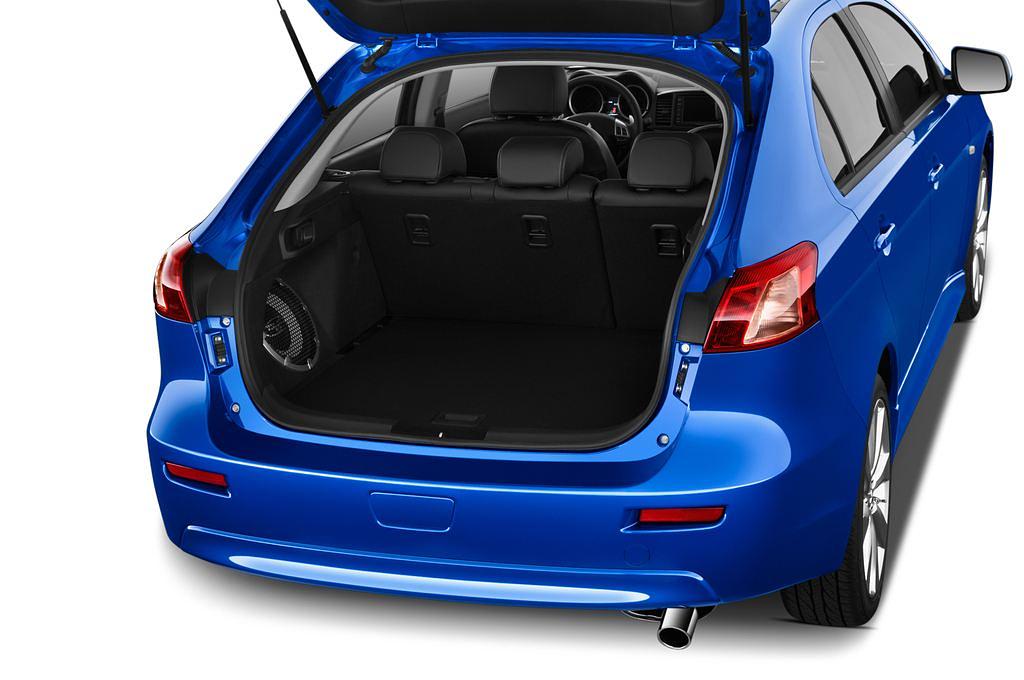 Mitsubishi Lancer Sportback (Baujahr 2015) - 5 Türen Kofferraum