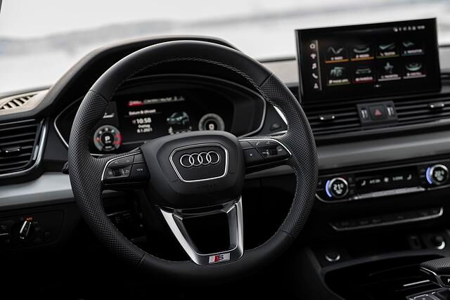 Technisch präsentiert sich der Audi Q5 Sportback auch im Innenraum auf dem neuesten Stand