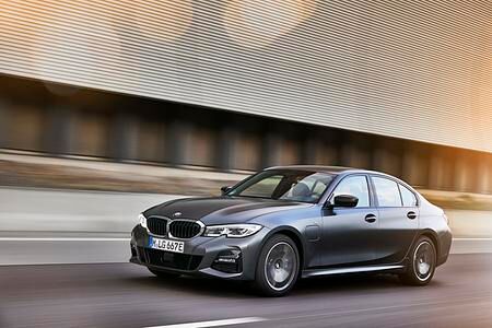 BMW 320e und 520e - Neue PHEV-Einstiegsmodelle