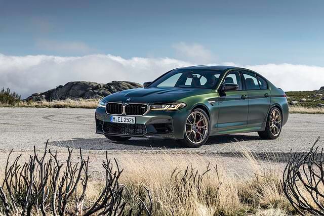 BMW M5 CS - Leicht und stark  
