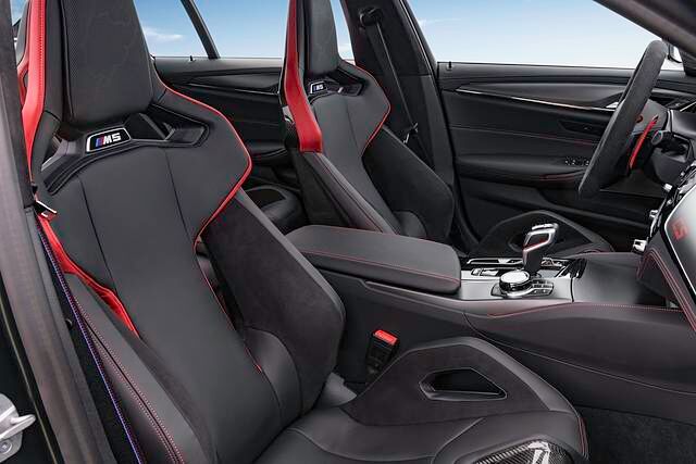 Innen gibt es Rennsport-Feeling