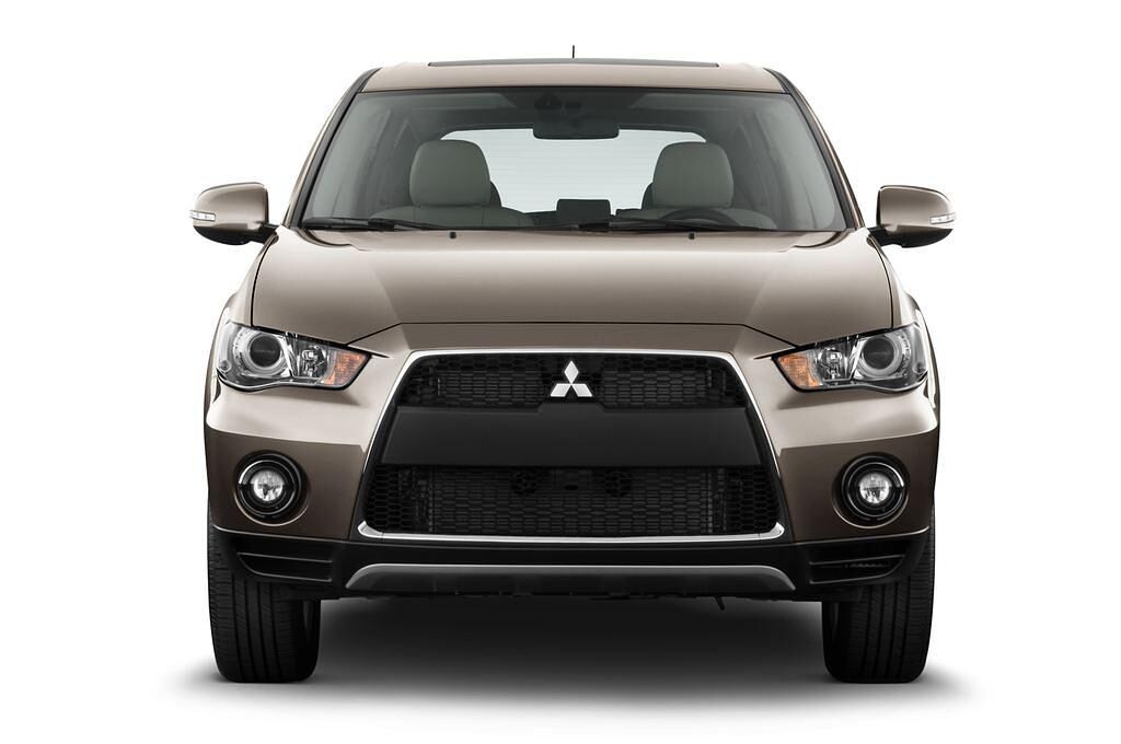 Mitsubishi Outlander (Baujahr 2010) - 5 Türen Frontansicht
