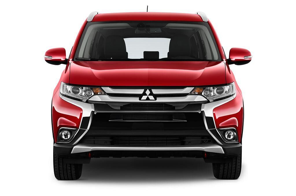 Mitsubishi Outlander (Baujahr 2016) Plus 5 Türen Frontansicht
