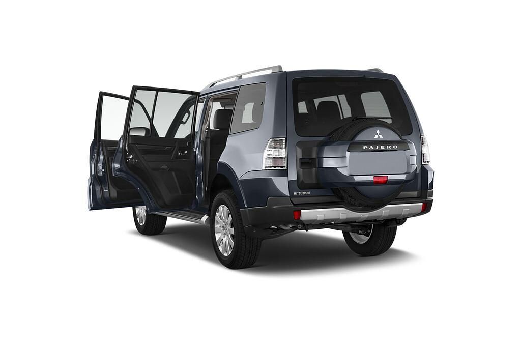 Mitsubishi Pajero (Baujahr 2010) Instyle 5 Türen Tür geöffnet