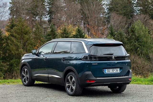 Peugeot 5008 Blue HDI 130