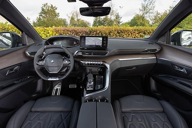 Peugeot 5008 Blue HDI 130
