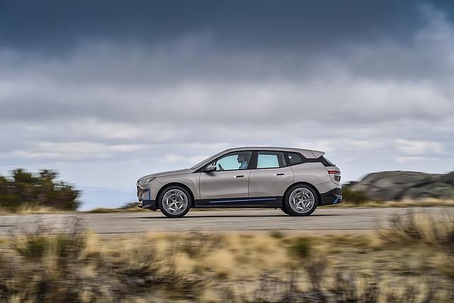 BMW iX 2021