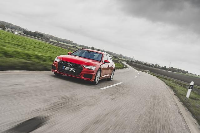 Der Audi A6 Avant 55 TFSI quattro geht flott um die Kurven