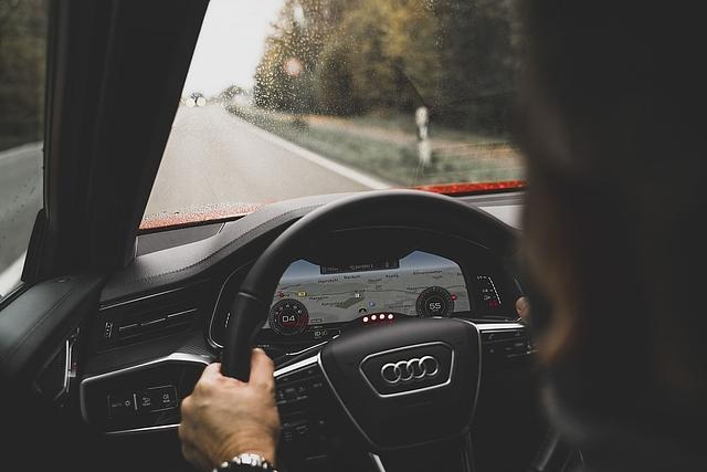 Die vier Dioden signalisieren bei dem Testfahrzeug, wenn der Quattro-Antrieb aktiv ist