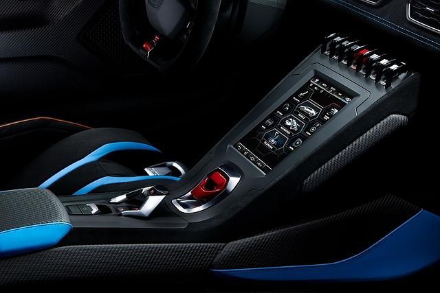 Lamborghini Huracán STO 2021
