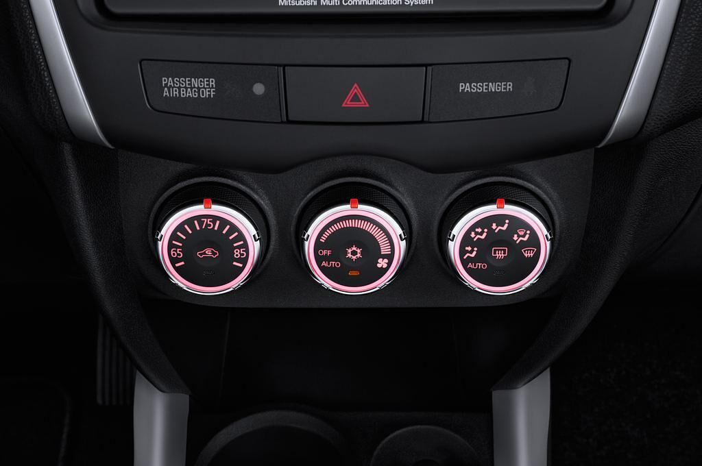 Mitsubishi ASX (Baujahr 2013) Instyle 5 Türen Temperatur und Klimaanlage
