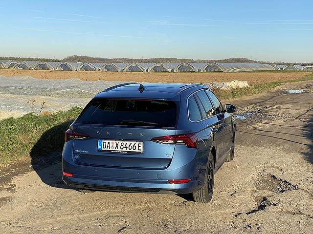 Skoda Octavia Combi iV