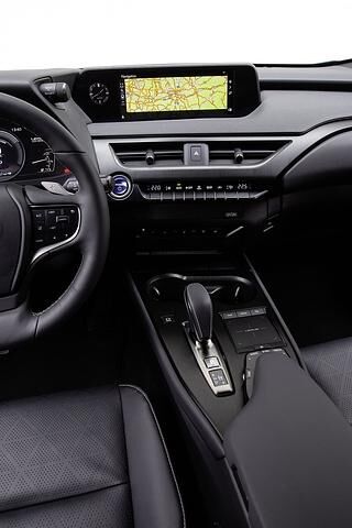 Das 10,3-Zoll-Display ist die Kommandozentrale