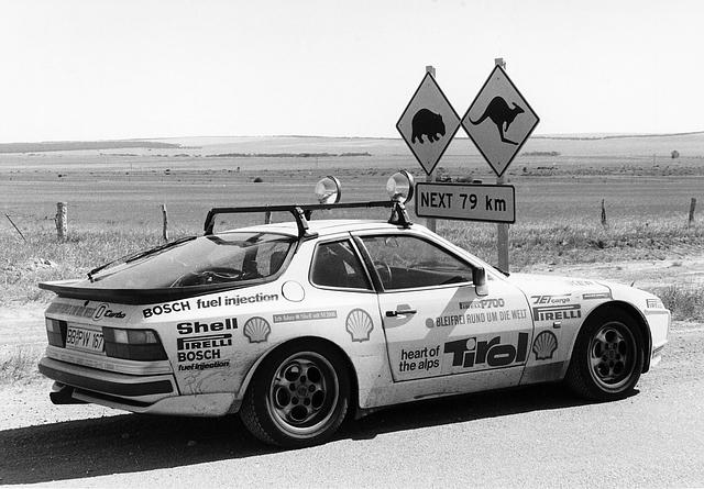 Porsche 944 Turbo \"Weltenbummler\"