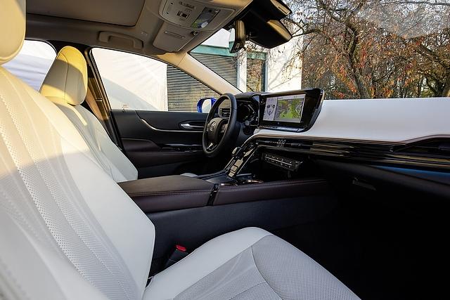 Toyota Mirai II