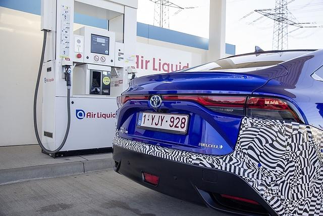 Toyota Mirai II