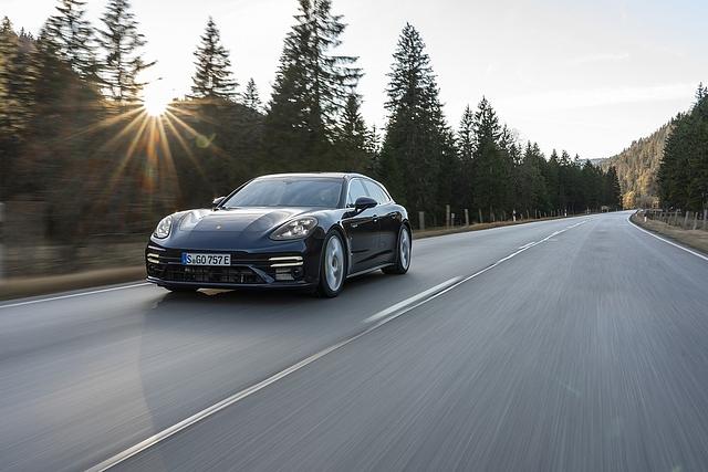 Porsche Panamera Turbo S E-Hybrid Sport Tourer