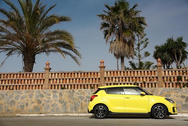 Der Suzuki Swift Sport streckt sich auf eine Länge von 3,89 Metern