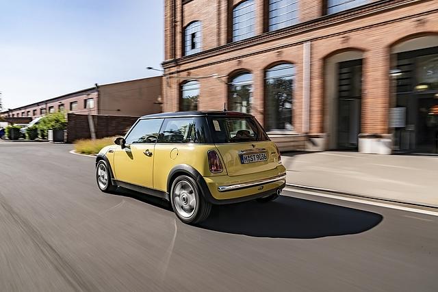 Mini Cooper Generation R50 2001