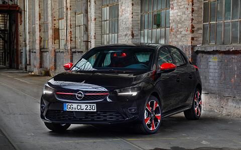 Opel Corsa Individual   - Schwarz-roter Hingucker  
