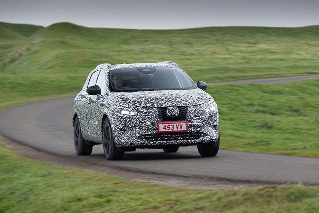 Der Nissan Qashqai des Modelljahres 2021, noch getarnt.