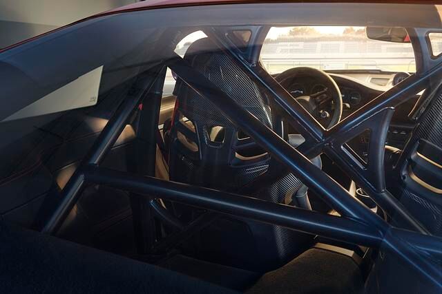 Auf Wunsch lässt sich der 911 GT3 auch mit Überrollkäfig ausstatten