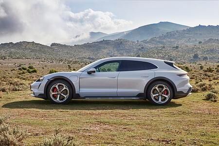 Porsche Taycan Cross Turismo   - Elektro-Kombi fürs Grobe 
