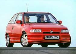 Tradition 30 Jahre Opel Astra - Der ewige Jäger