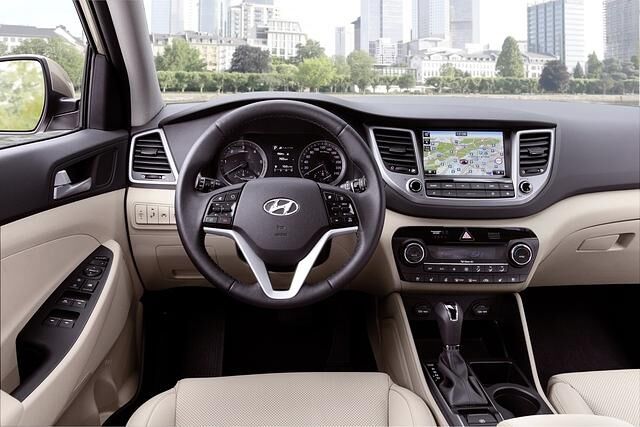 Im Vergleich zum Vorgänger punktet das SUV durch einen hochwertigeren Innenraum
