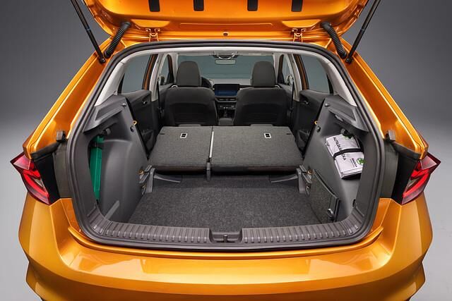 Knapp unter 1.200 Liter Gepäck passt in den Fond das neuen Skoda Fabia