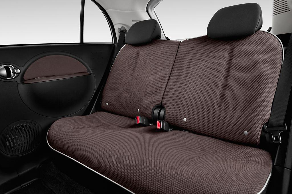 Mitsubishi Imiev (Baujahr 2016) - 5 Türen Rücksitze
