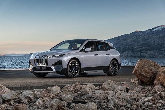 BMW iX  - Elektro-Konkurrent für den X5 