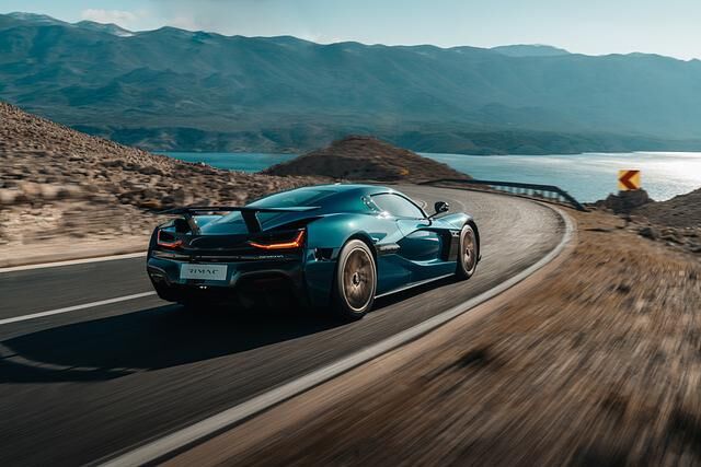 Vier Motoren mobilisieren im Rimac Nevera über 1.900 PS